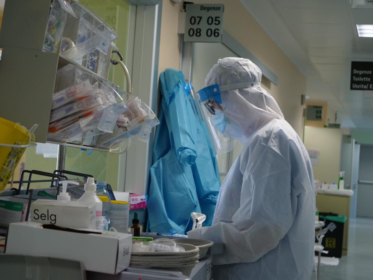 A Bergamo nuovo aumento dei casi, 349 in più. In Lombardia calano ancora i ricoverati