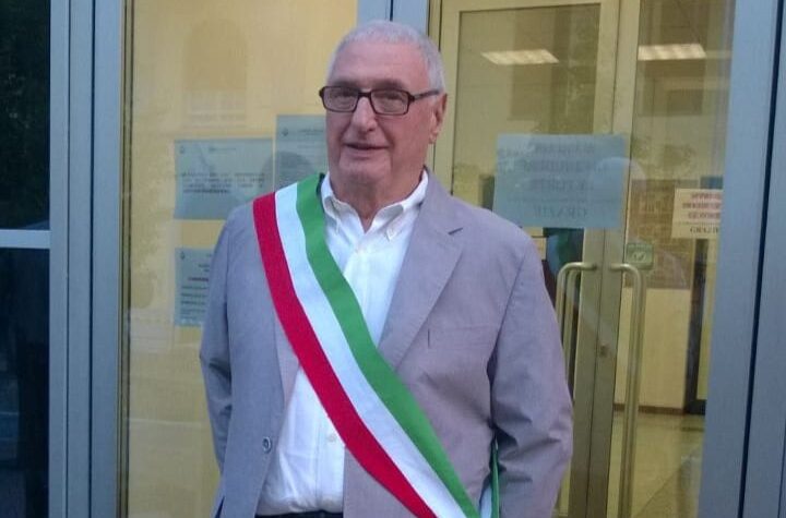 Lutto a Gazzaniga: è morto l’ex sindaco Guido Valoti, alla guida del paese dal 2010 al 2015