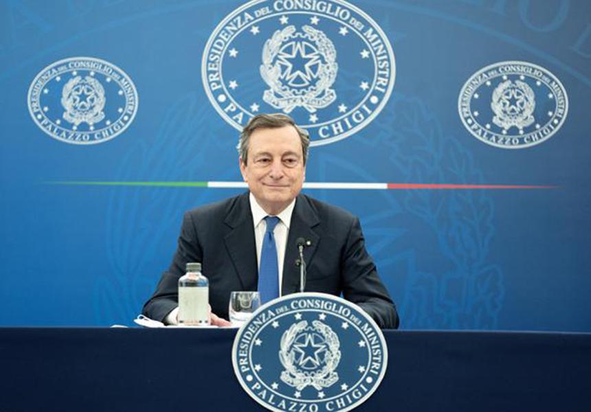 Dal 26 aprile l’Italia riapre: ok ai ristoranti (se all’aperto) e tutti a scuola. Le parole di Draghi