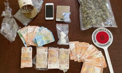 In casa oltre 26 mila euro, marijuana e cocaina: in carcere 42enne di Telgate