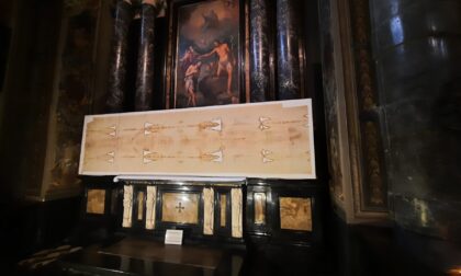 La Sindone "made in Val Gandino" andrà anche al Duomo e alla Sainte Chapelle di Chambery