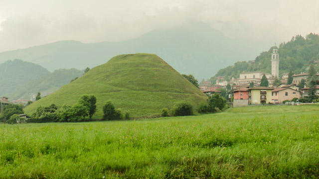 La famiglia Speciale (di nome e di fatto) che ha regalato il monte Polenta a Clusone