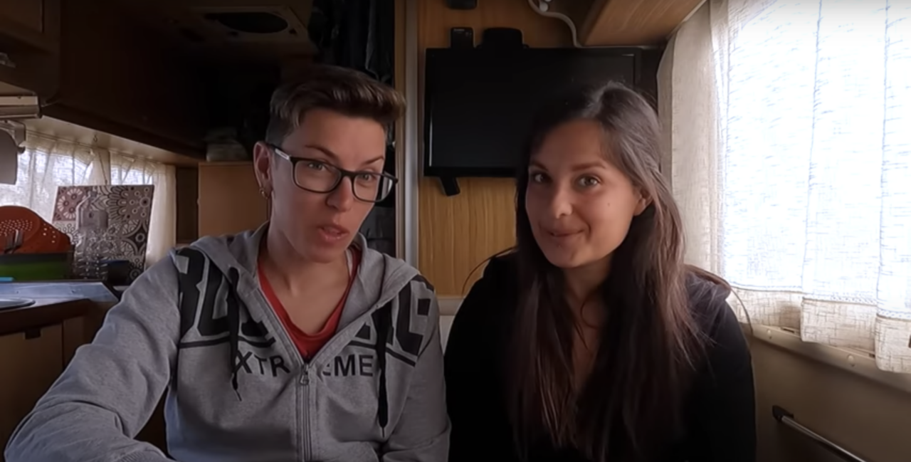 La scontro tra le camperiste Elena e Alessia e Treviglio diventa un corto (guardalo qui)