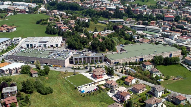 Accusa un malore mentre è al lavoro in una ditta di Gandino, morto un uomo di 58 anni