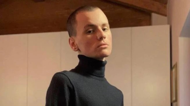 Morto a 17 anni Riccardo Coman, che combatteva il cancro su Instagram e su Tik Tok