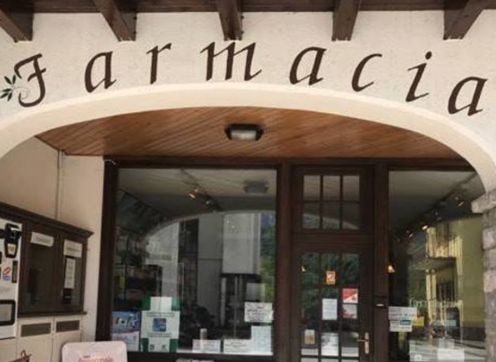 L’ex farmacista di Vilminore ha patteggiato, ma adesso che si fa con il servizio?