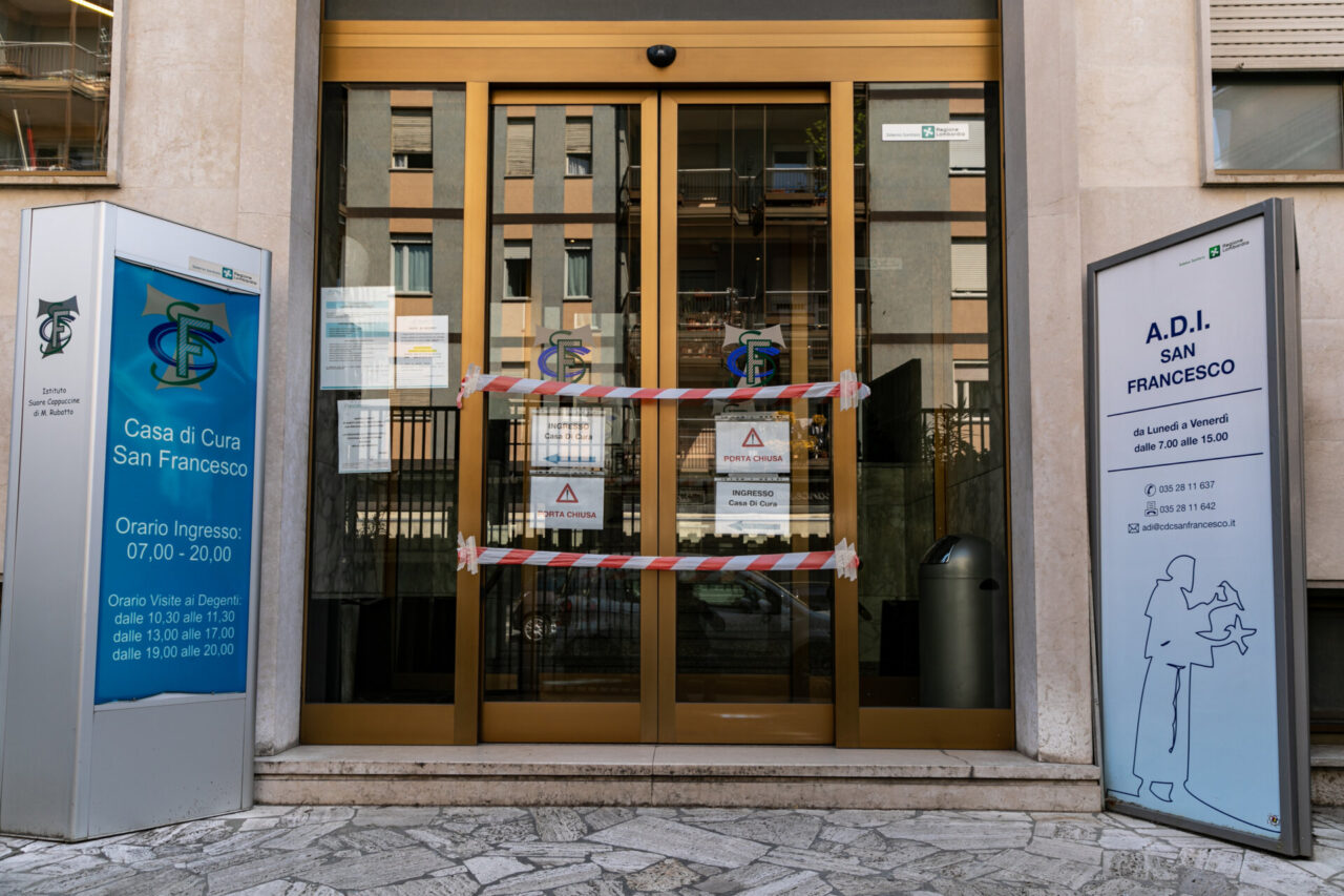 Il caso dell’infermiera no vax infetta che ha fatto tremare la clinica San Francesco