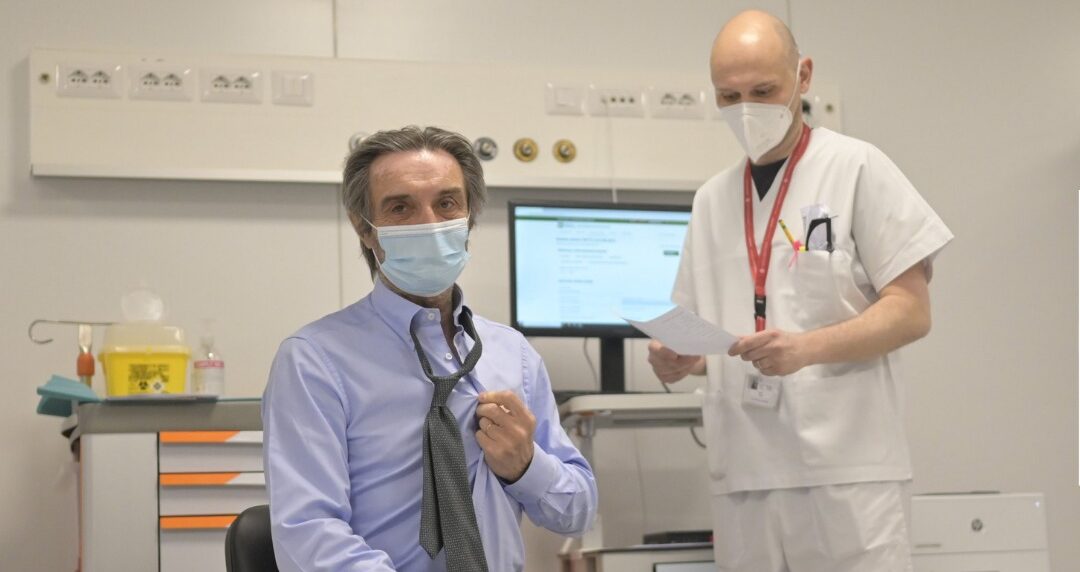 Vaccinazioni anti-Covid: se tutto va bene, dal 6 maggio prenotazioni per gli under 60 lombardi