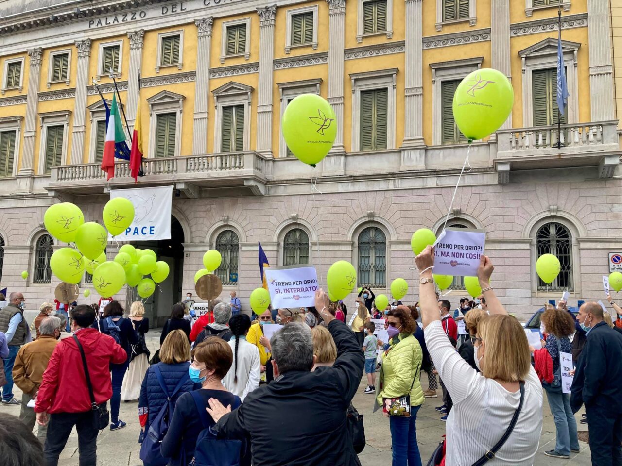 Treno per Orio, dopo la manifestazione Gori scrive a Rfi: «Incontri il comitato di Boccaleone»
