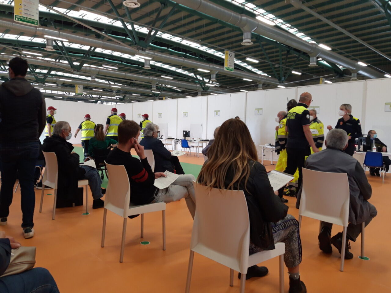 Vaccino 40-49 anni: oltre 350mila prenotati. In Lombardia più di 5 milioni di somministrazioni