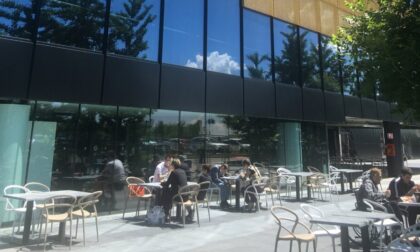 Anche Oriocenter ha il suo dehor: 400 posti a sedere all'aperto per la bella stagione
