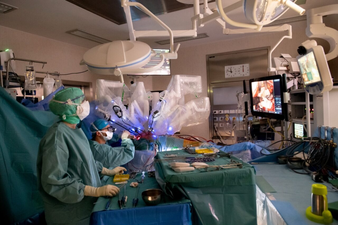 All’Humanitas Gavazzeni intervento in cardiochirurgia robotica a 1200 km di distanza