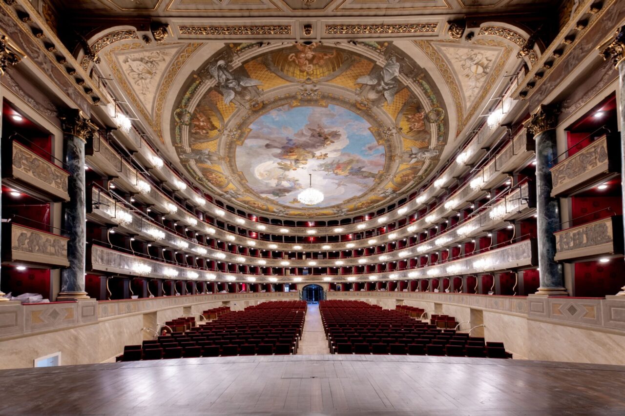 I brutti voti del Ministero al Teatro Donizetti, l’assessore Ghisalberti risponde alle critiche