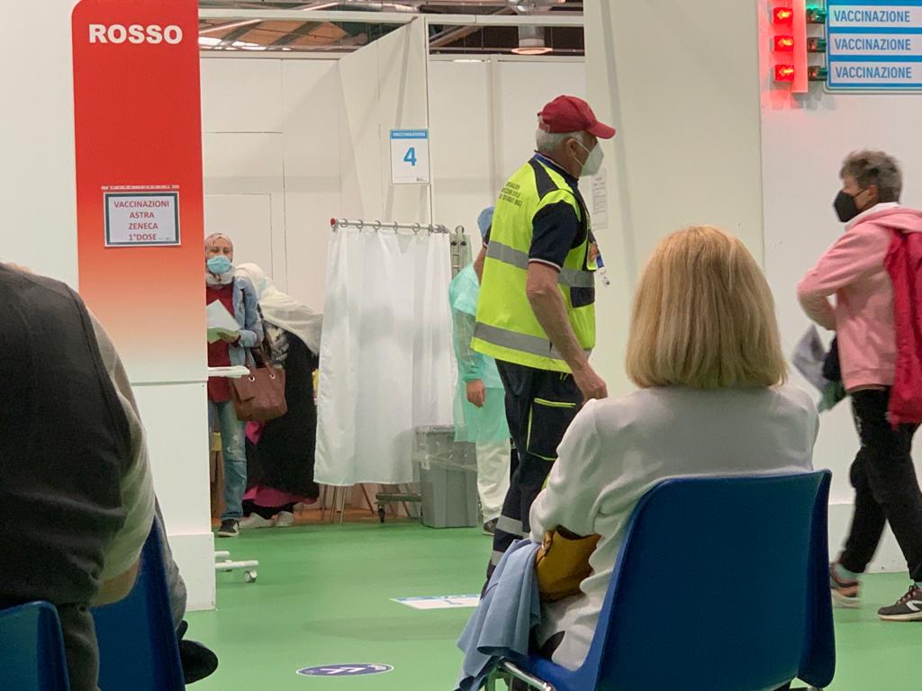 Almeno una dose a circa il 43% dei bergamaschi. I dati Comune per Comune