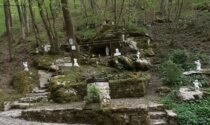 L'uomo che, giorno dopo giorno, ha costruito una piccola Lourdes nella valle del Giongo