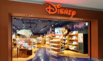 Disney Store chiude tutti i negozi d'Italia (anche all’Oriocenter): 230 lavoratori a rischio