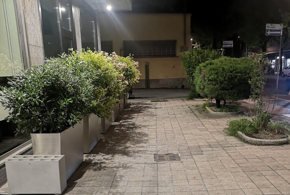 Treviglio, il condominio nega il dehors alla pizzeria Hollywood