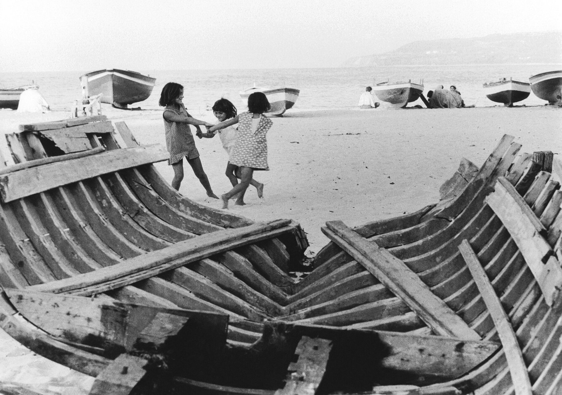 Sulla spiaggia di Tropea, 1979