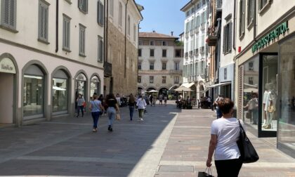 Al 56 per cento dei bergamaschi almeno una dose di vaccino. Lunedì scatta la zona bianca