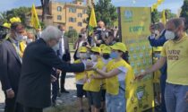 Studenti bergamaschi incontrano il presidente Mattarella e gli donano un sacchetto di grano