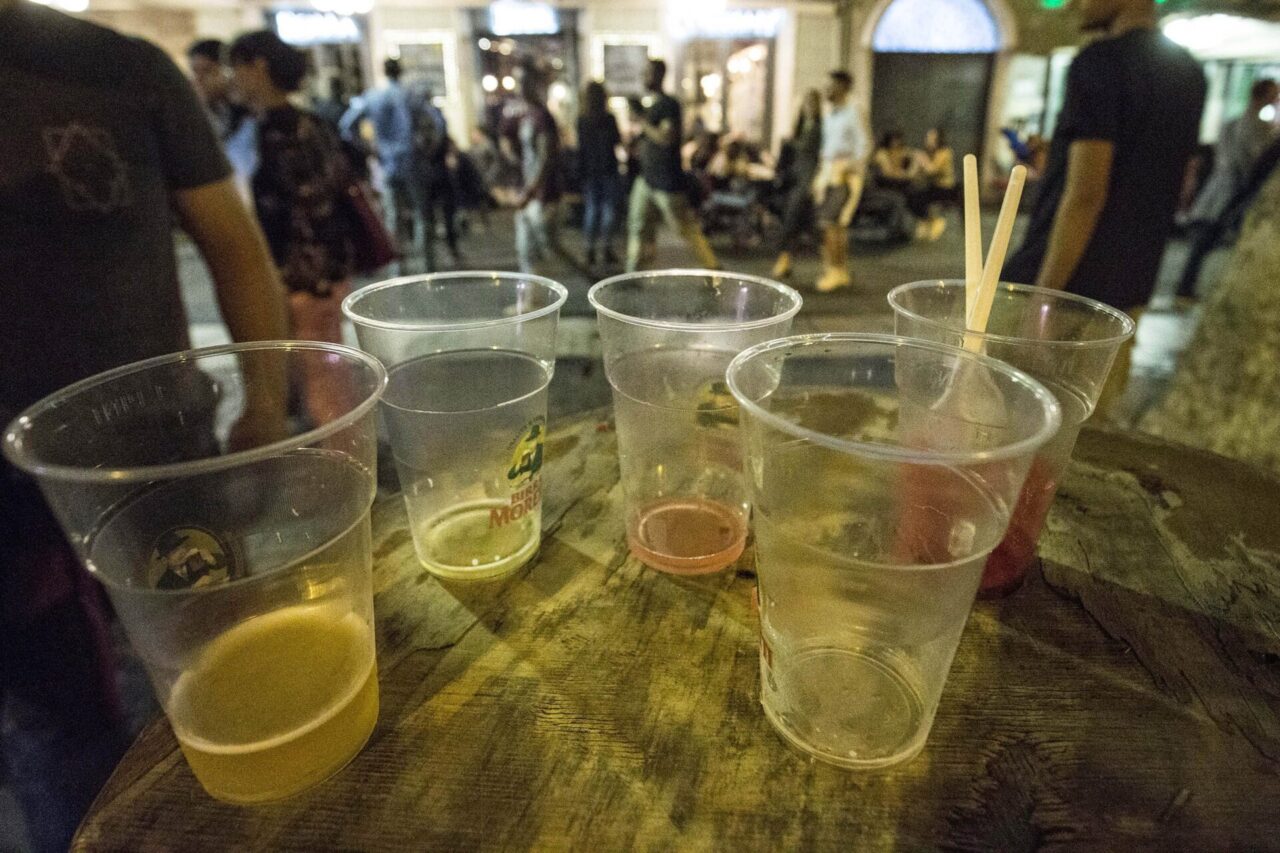 Notte di alcol e sbronze a Bergamo e provincia: cinque persone soccorse