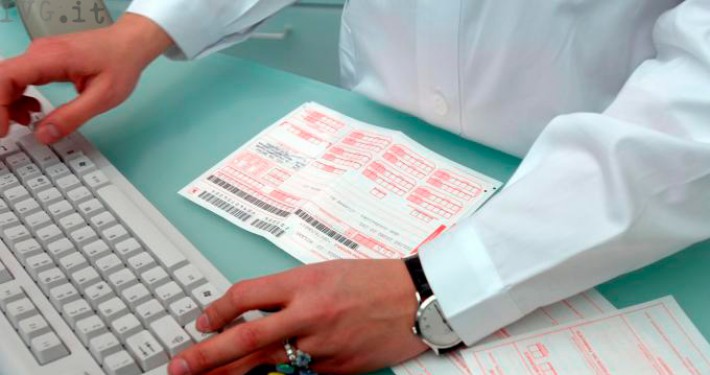 Sistema informativo in tilt: disagi per chi in farmacia deve prenotare gli esami