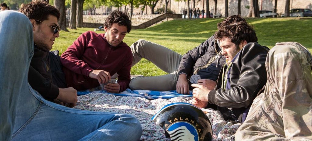 10 frasi in bergamasco sui villeggianti