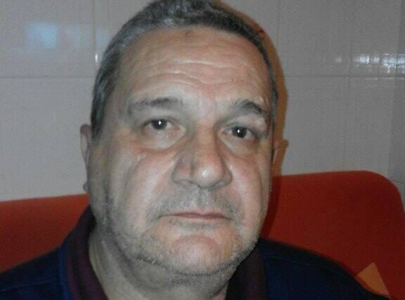 Muore sotto gli occhi della moglie durante la camminata al Galusù