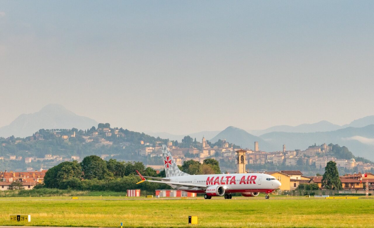 Il primo aereo Ryanair “più green e silenzioso” è partito per Malaga