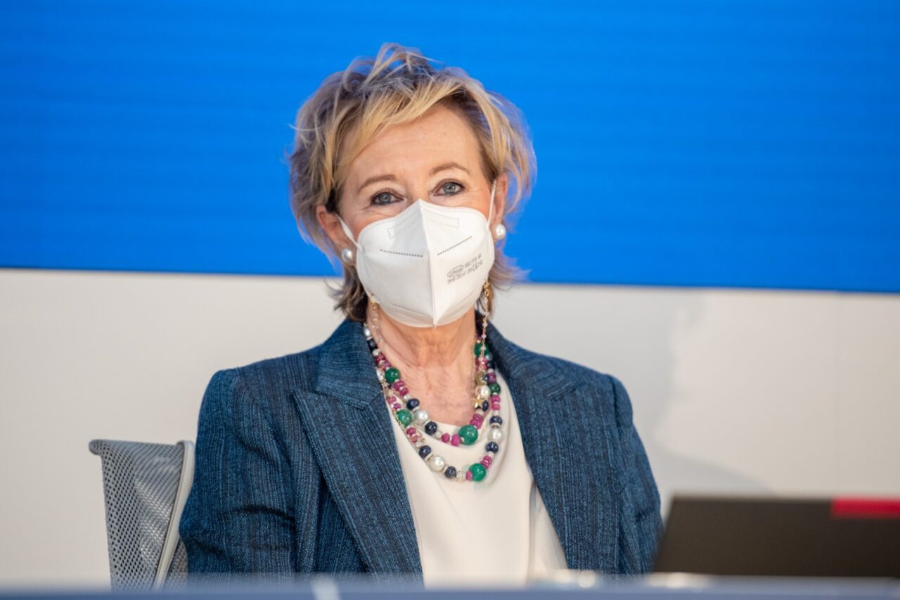 In Lombardia zero decessi per Covid. Moratti: «Importante aderire alla campagna vaccinale»