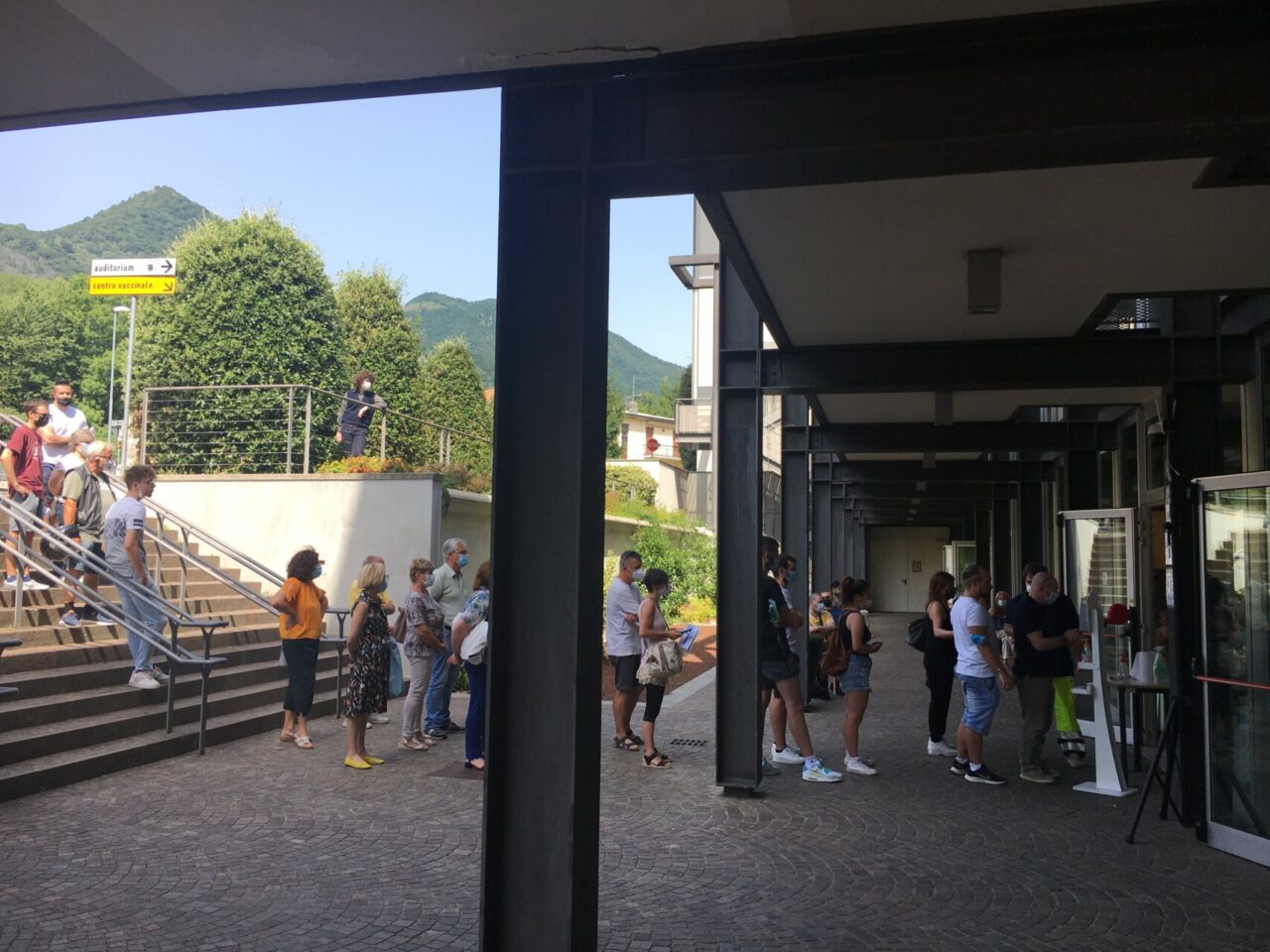 Hub vaccinale di Albino, superate le 60mila somministrazioni. In arrivo nuovi slot