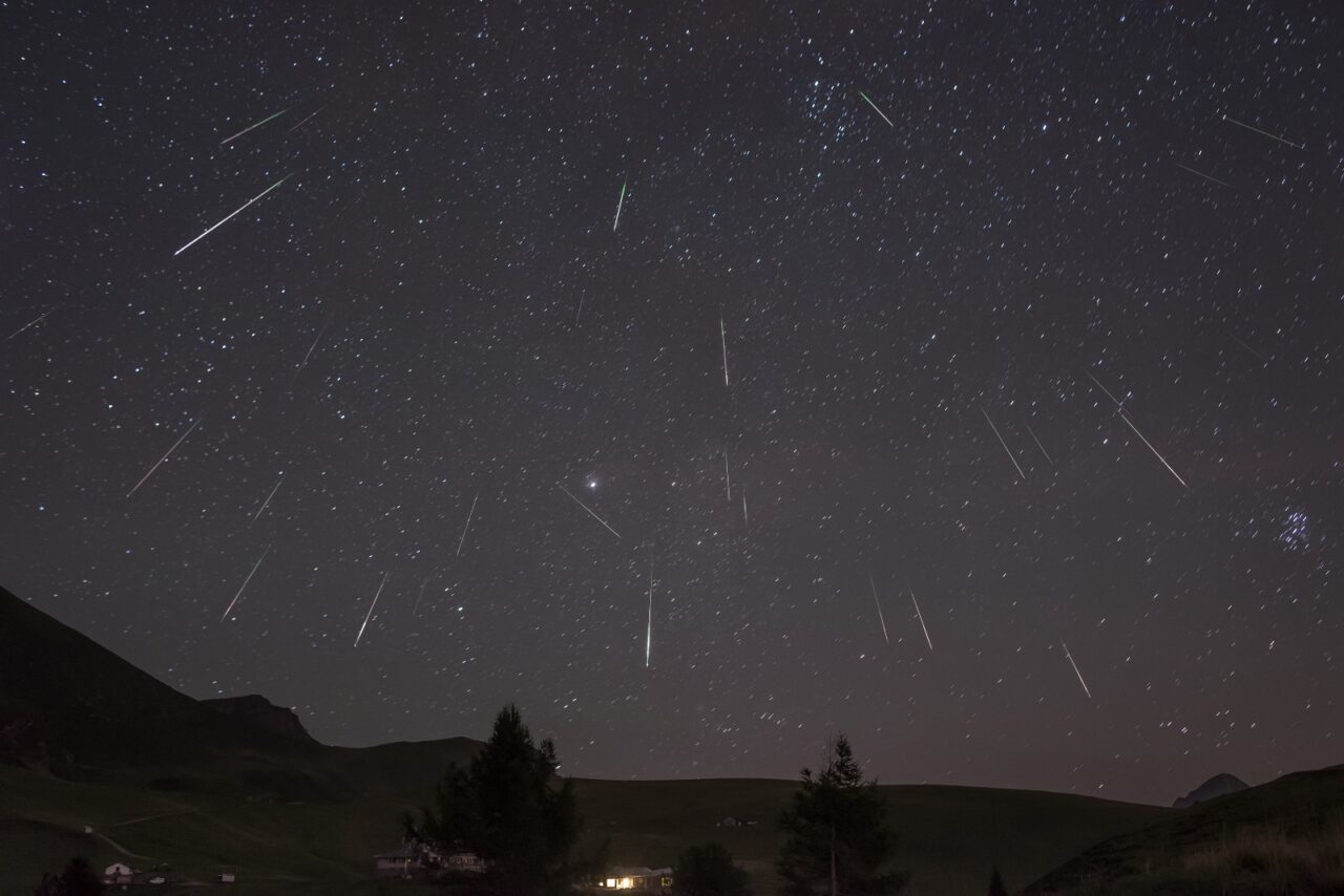 Dove, come e quando catturare (per sempre) le stelle cadenti in Bergamasca