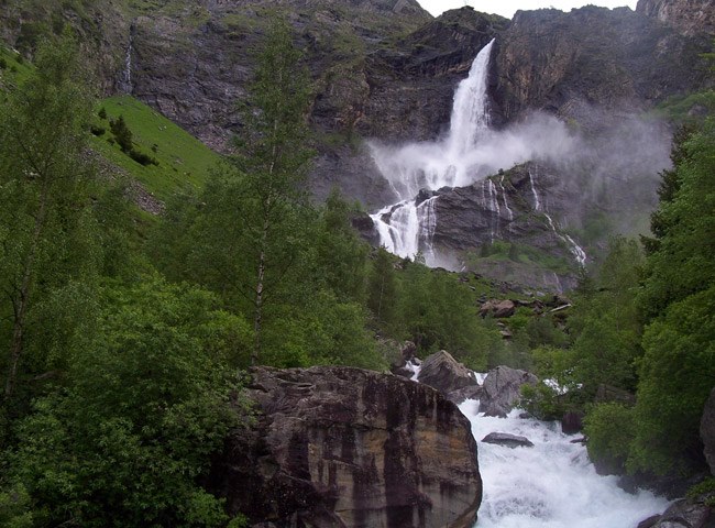 Domenica torna, dopo due anni, il grande spettacolo delle Cascate del Serio