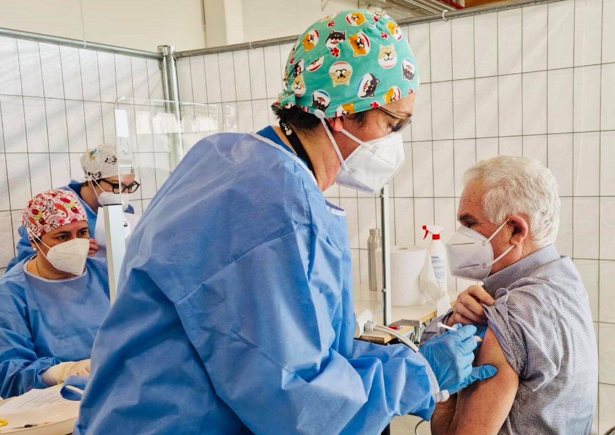 Si farà o no la terza dose del vaccino? La situazione in Italia e il parere degli esperti