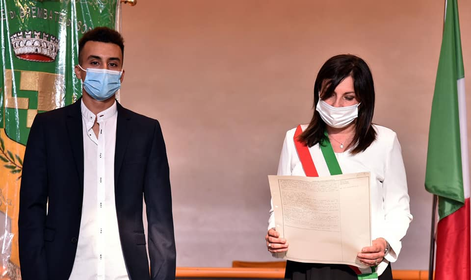 Hakim, campione del mezzofondo, dopo 3 anni d’attesa ha ottenuto la cittadinanza italiana