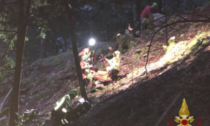 Si allontana dal sentiero e cade per 30 metri in un dirupo: in salvo un 49enne di Bergamo
