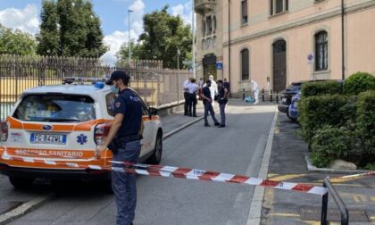 Omicidio di via Novelli, il giovane resta in cella. Pesa il non avere chiesto aiuto