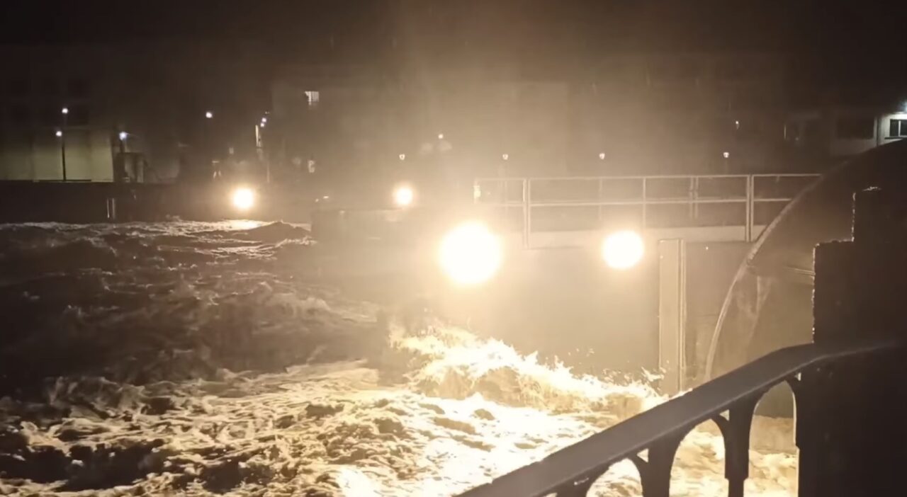 Maltempo, fiato sospeso a San Pellegrino: nella notte chiusi (e poi riaperti) tre ponti