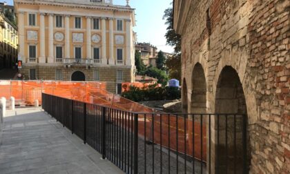 Il "caso" della ringhiera di Porta San Giacomo arriva addirittura in Parlamento