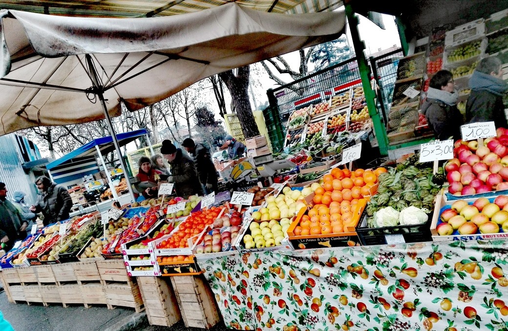 Partite casalinghe dell’Atalanta il sabato pomeriggio: il mercato sul piazzale si sposta alla domenica