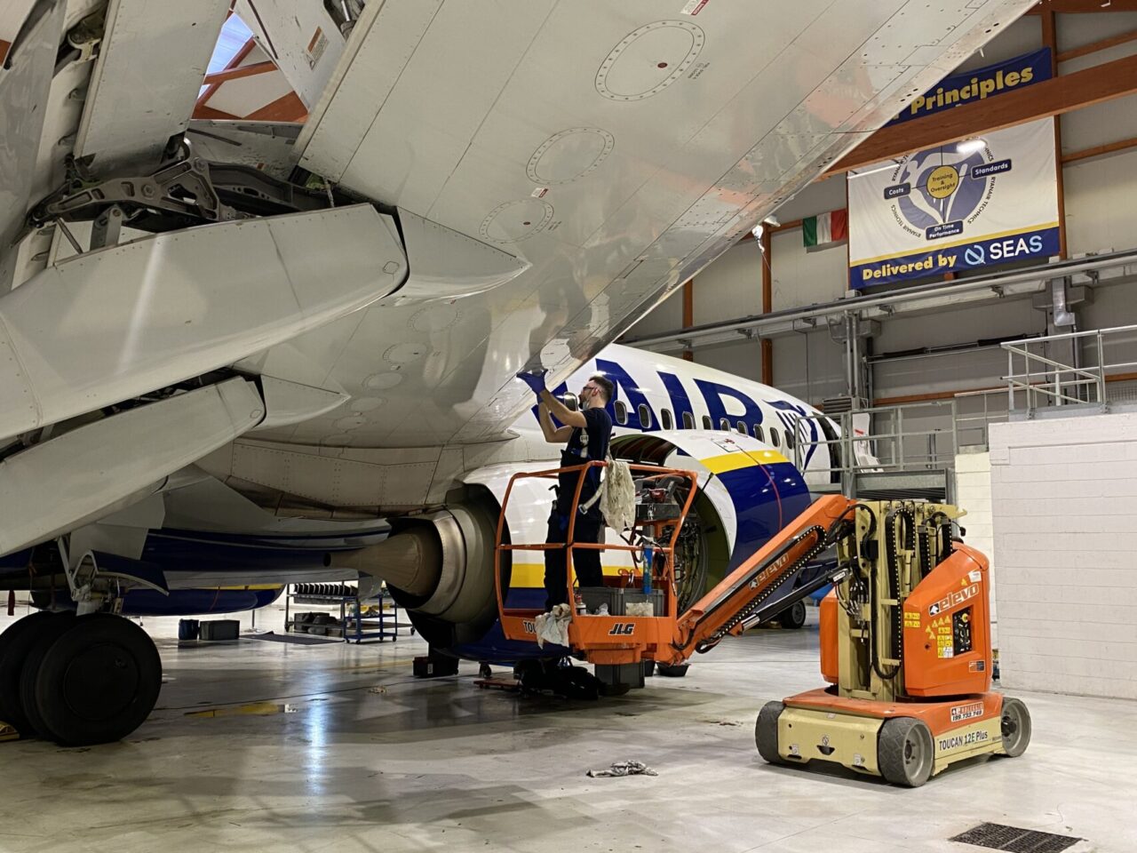 Seas lancia la più importante campagna di assunzione di tecnici manutentori aeronautici
