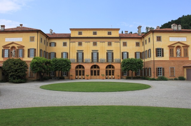 L’incantevole giardino e Villa Pesenti Agliardi raccontati da una guida d’eccezione: la contessa