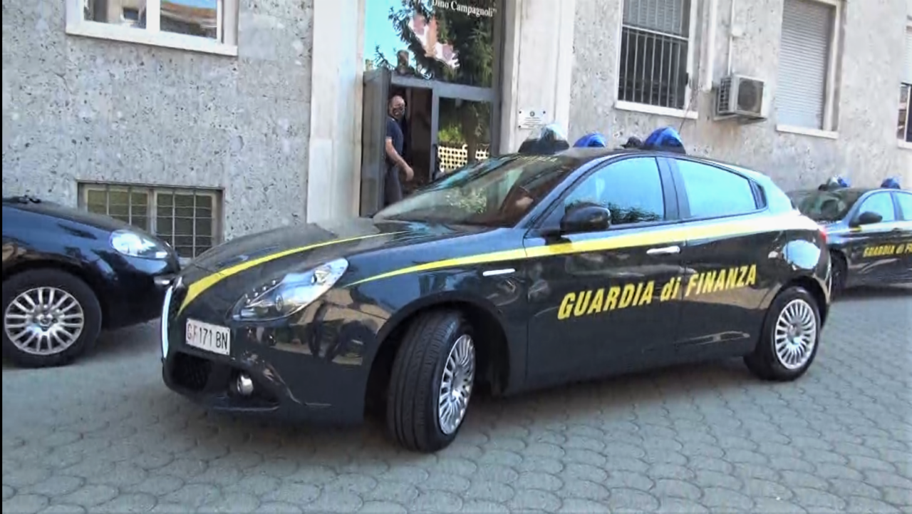 Fatture false per 24 milioni: imprenditore bergamasco arrestato per frode, evasione e riciclaggio