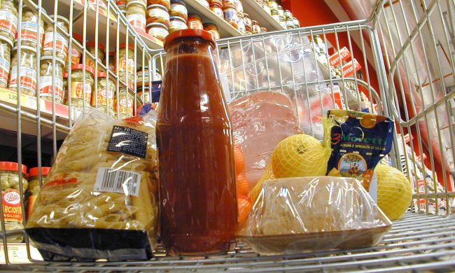 A Bergamo le “spese obbligate” sono quasi la metà dei consumi delle famiglie