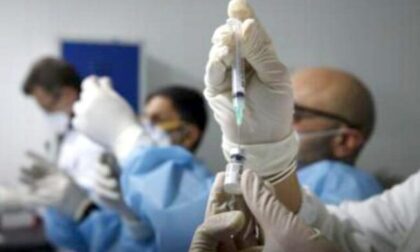 Vaccinazioni anti-Covid, l'Asst Bergamo Est potenzia le linee: obiettivo 2.500 dosi al giorno
