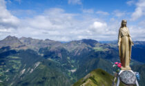 I monti Aralalta e Baciamorti, maestose vette della "Svizzera bergamasca"
