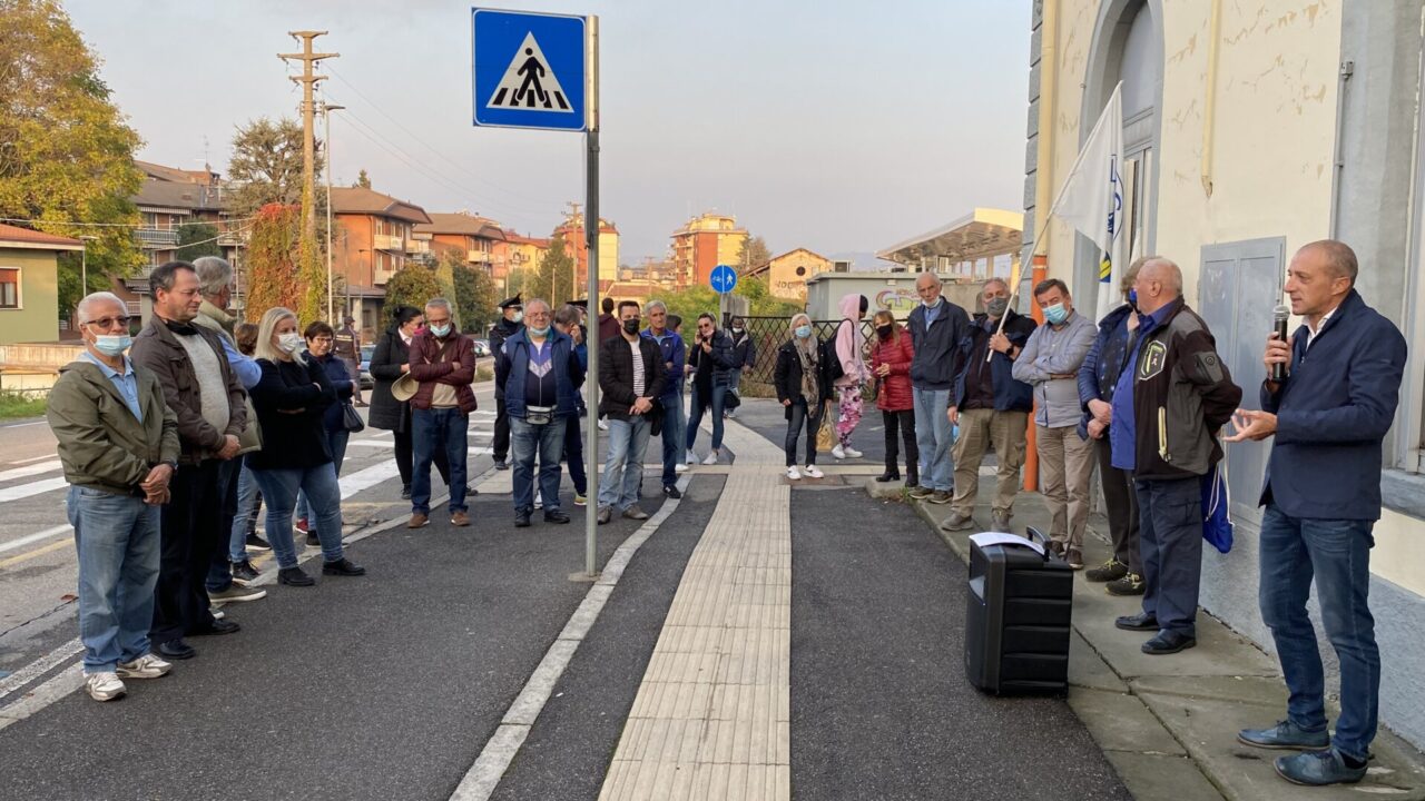 Degrado in stazione, il sindaco di Seriate: «Chiediamo pulizia, sicurezza e ascensori funzionanti»