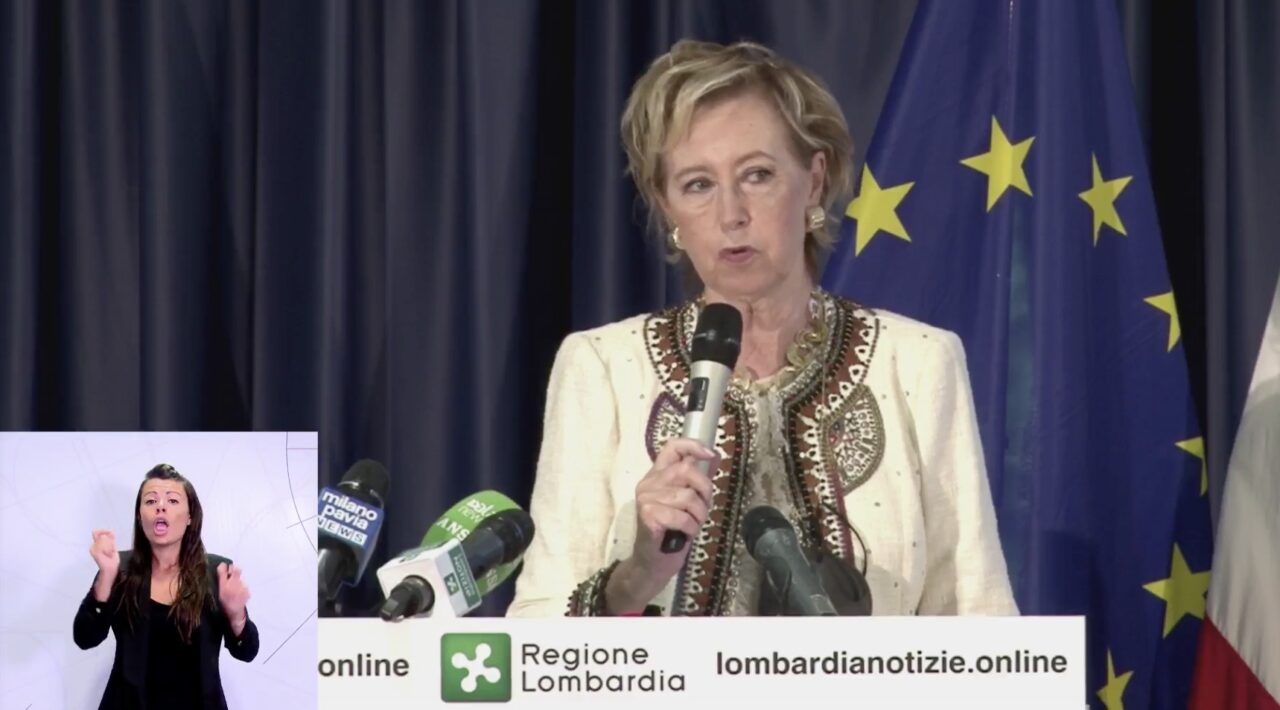 Antinfluenzale e anti-Covid insieme: in Lombardia da giovedì somministrazione doppia