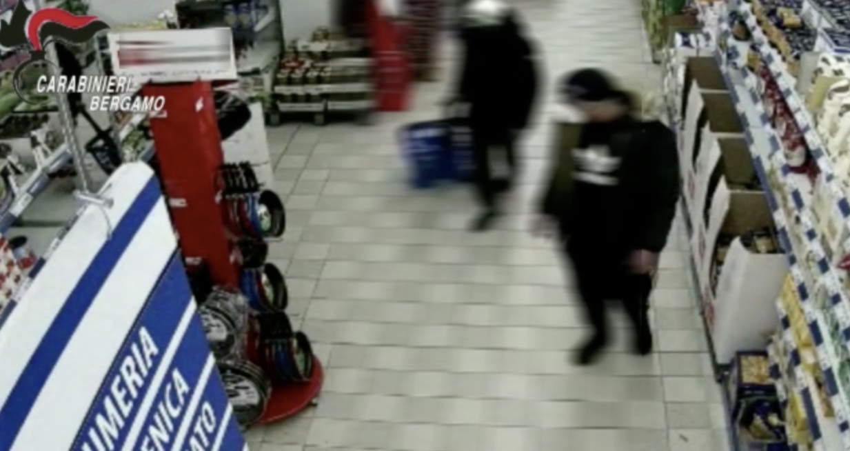 Sgominata banda che spacciava tra Bergamo, Lecco e Caserta: 18 custodie cautelari