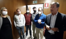 Dopo l'assalto alla Cgil di Roma, Gori in visita alla sede di Bergamo: «Segnale di vicinanza»